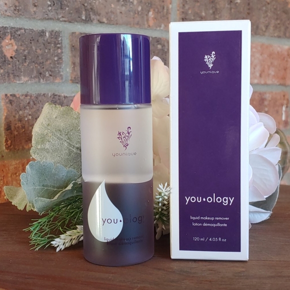 younique liquid makeup remover